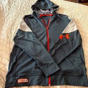 Under Armour Zipup Hoodie